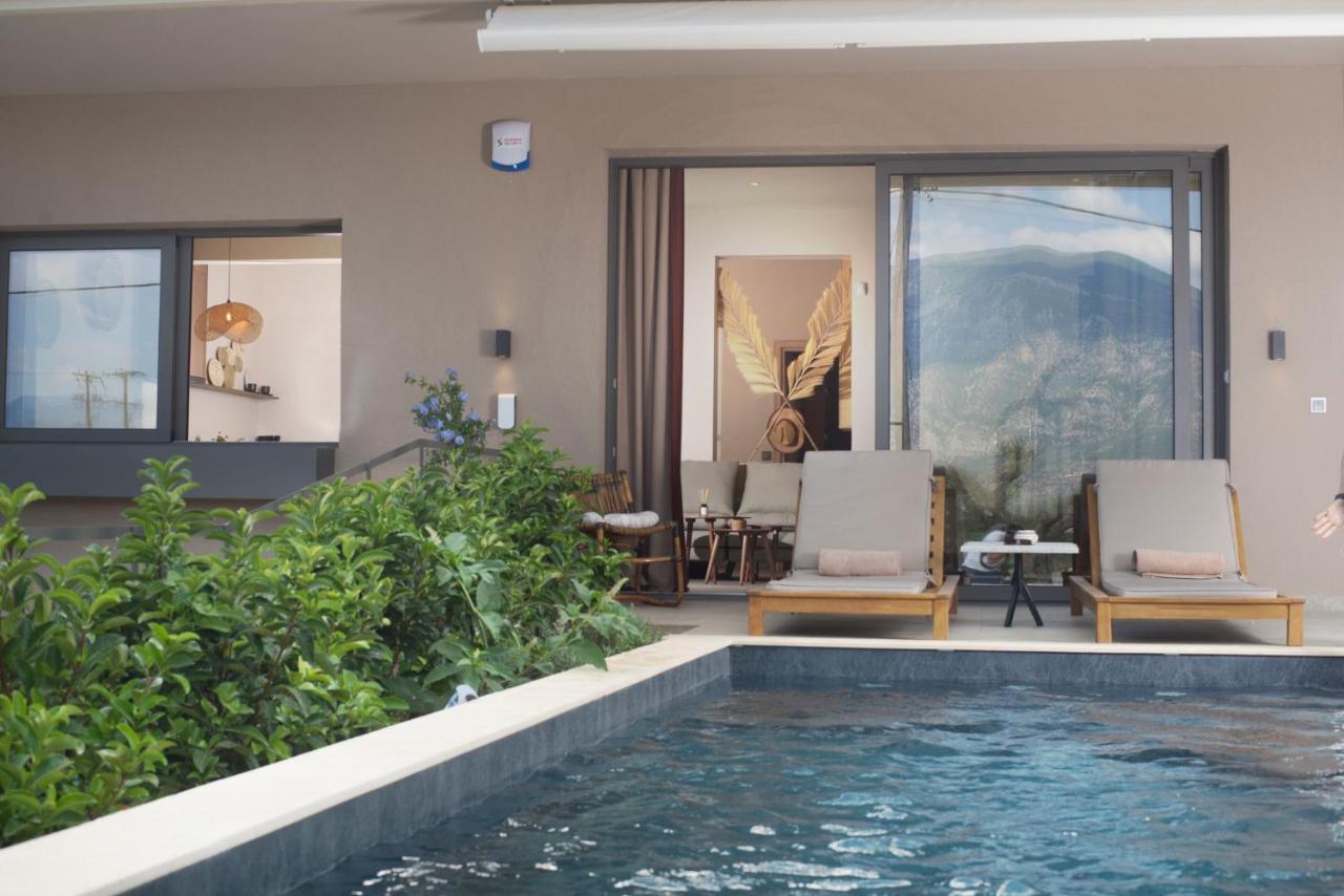 Villa Elaia Grove *